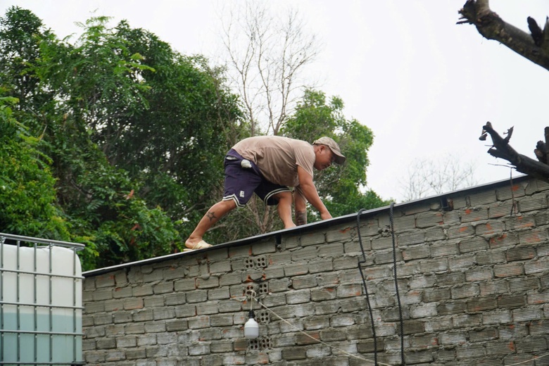 Tin tức mới nhất b&atilde;o số 13: Sạt lở nghi&ecirc;m trọng tại đ&egrave;o T&ocirc; Na tr&ecirc;n QL25- Ảnh 23.