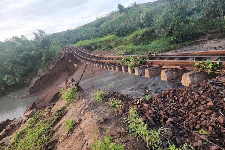 Thiệt hại do thi&ecirc;n tai hơn 700 tỷ đồng, đường sắt kiến nghị cấp vốn sửa chữa khẩn cấp- Ảnh 1.