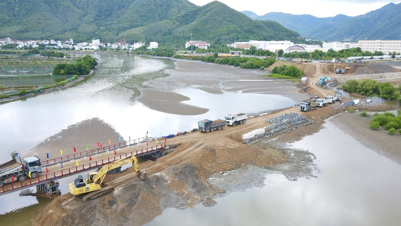 Kh&aacute;nh H&ograve;a: Đẩy nhanh tiến độ, phấn đấu giải ng&acirc;n 100% vốn đầu tư c&ocirc;ng năm 2025- Ảnh 1.