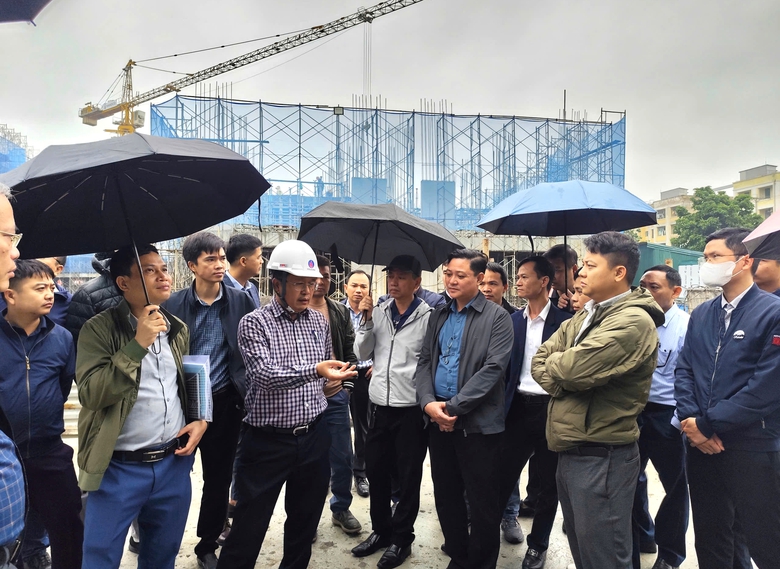 Hơn 200 c&aacute;n bộ quản l&yacute; đ&ocirc; thị ở H&agrave; Nội được tập huấn nghiệp vụ, kiến thức ph&aacute;p luật- Ảnh 1.