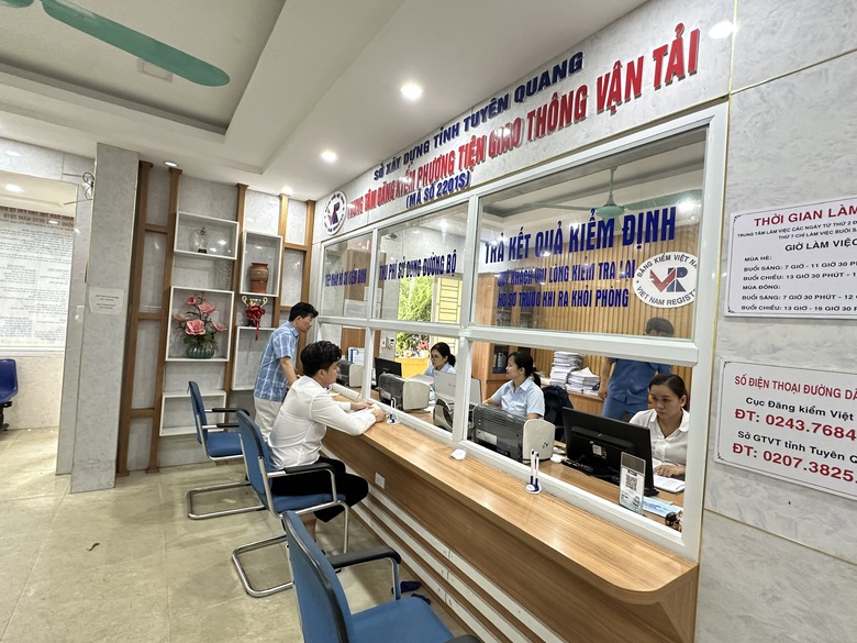 Tuy&ecirc;n Quang triển khai Th&ocirc;ng tư 47: Chỉ cần một giấy tờ, miễn kiểm định lần đầu cho xe mới- Ảnh 1.