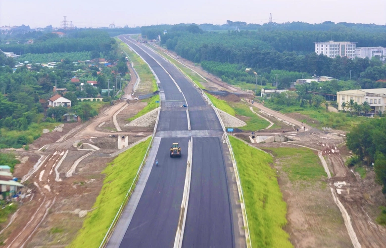Ng&agrave;nh x&acirc;y dựng Đồng Nai phấn đấu tăng trưởng mạnh, th&ocirc;ng xe loạt dự &aacute;n lớn dịp 19/12- Ảnh 1.
