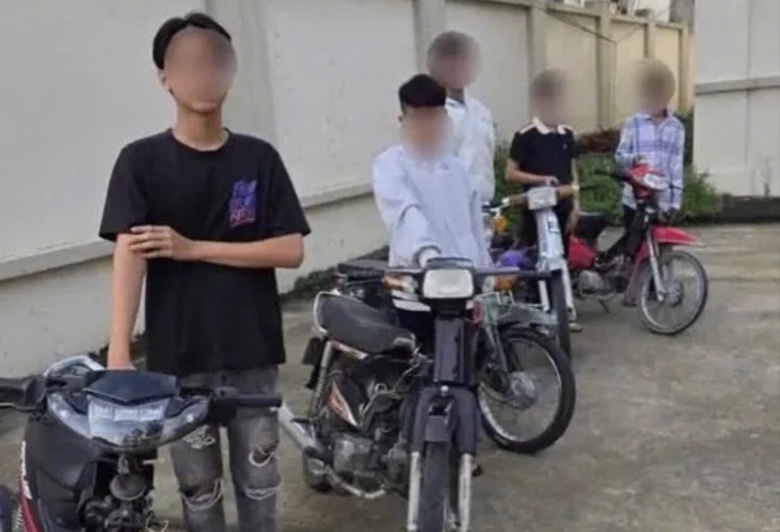 Tạm giữ 17 xe m&aacute;y của nh&oacute;m thanh, thiếu ni&ecirc;n tụ tập l&uacute;c rạng s&aacute;ng ở T&acirc;y Ninh- Ảnh 1.