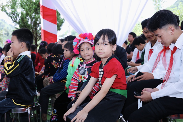 Thủ tướng, c&aacute;c Ph&oacute; thủ tướng, Bộ trưởng dự lễ khởi c&ocirc;ng 72 trường học v&ugrave;ng bi&ecirc;n- Ảnh 19.