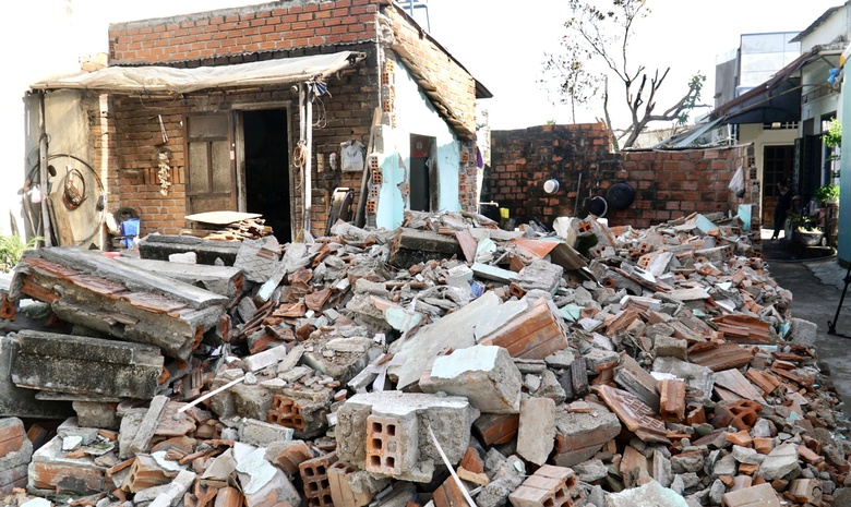 Ph&oacute; Thủ tướng Hồ Quốc Dũng động vi&ecirc;n người d&acirc;n Gia Lai vượt qua hoang t&agrave;n sau b&atilde;o- Ảnh 2.