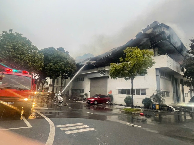 Điều tra vụ cháy tại Nhà máy Bia Hà Nội- Ảnh 1. Điều tra vụ cháy tại Nhà máy Bia Hà Nội- Ảnh 1.