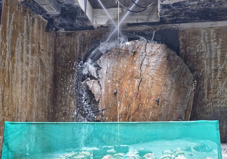 Robot đ&agrave;o hầm "Thần Tốc&rdquo; ho&agrave;n th&agrave;nh khoan hầm metro đầu ti&ecirc;n của H&agrave; Nội- Ảnh 2.