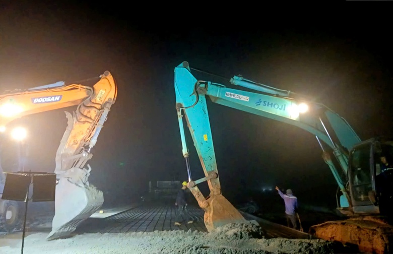 Hối hả l&agrave;m đường lăn, s&acirc;n đỗ, lập cột mốc mới tại "si&ecirc;u s&acirc;n bay" Long Th&agrave;nh- Ảnh 3.