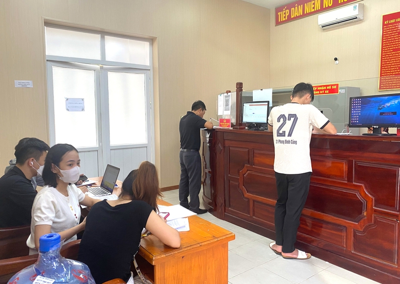 Nghệ An: Đăng ký xe trực tuyến tại phường, xã thuận tiện và tiết kiệm- Ảnh 1. Nghệ An: Đăng ký xe trực tuyến tại phường, xã thuận tiện và tiết kiệm- Ảnh 1.