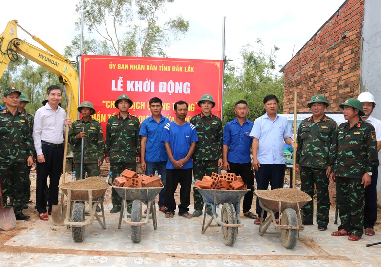 Khởi động &ldquo;Chiến dịch Quang Trung&rdquo; x&acirc;y dựng, sửa chữa nh&agrave; cho đồng b&agrave;o t&acirc;m lũ miền Trung- Ảnh 1.