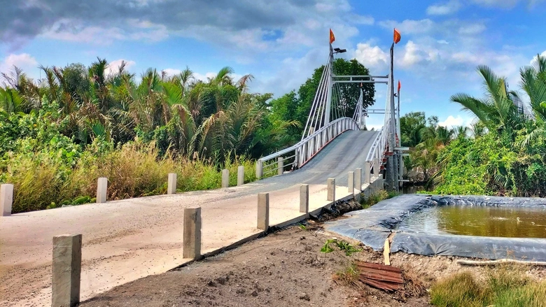 C&agrave; Mau: Chăm lo ph&aacute;t triển hạ tầng, n&acirc;ng cao đời sống người d&acirc;n x&atilde; an to&agrave;n khu- Ảnh 2.