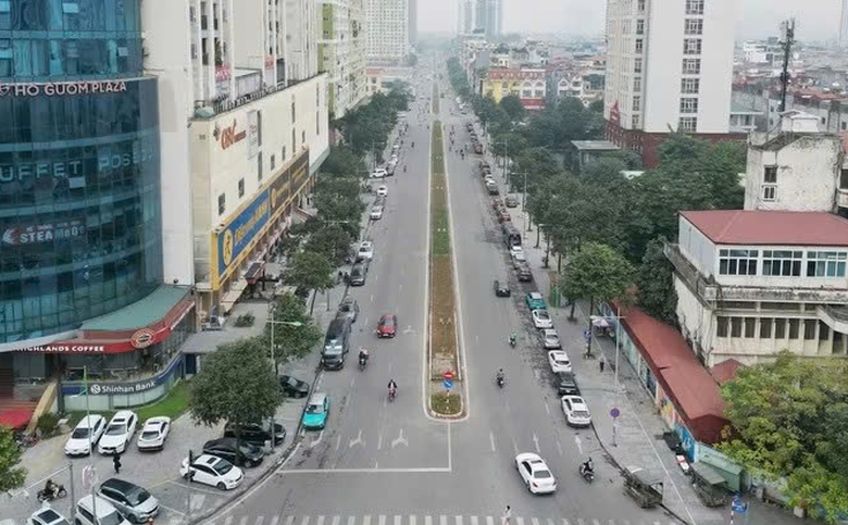 Hà Nội yêu cầu thu hồi hàng loạt rào chắn thi công chậm tiến độ- Ảnh 1. Hà Nội yêu cầu thu hồi hàng loạt rào chắn thi công chậm tiến độ- Ảnh 1.