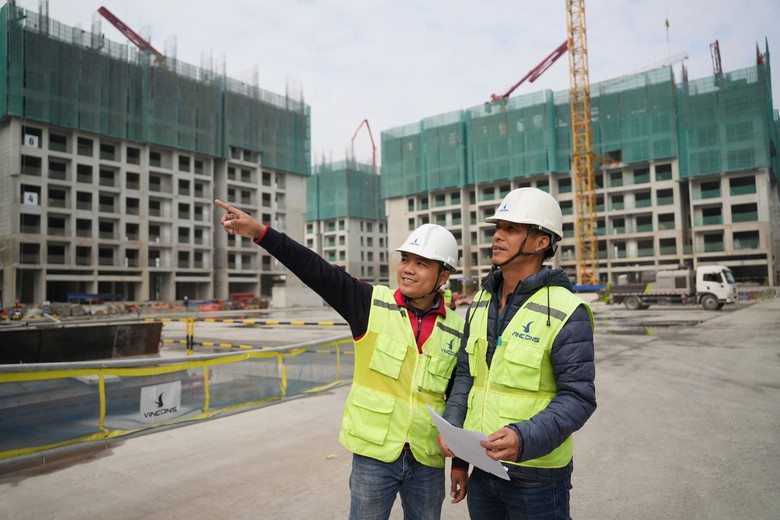 VinCons tuyển dụng 100.000 c&ocirc;ng nh&acirc;n x&acirc;y dựng tr&ecirc;n to&agrave;n quốc- Ảnh 1.