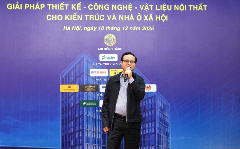 TS. KTS Hồ Ch&iacute; Quang, Viện trưởng Viện Kiến tr&uacute;c quốc gia ph&aacute;t biểu tại hội thảo.