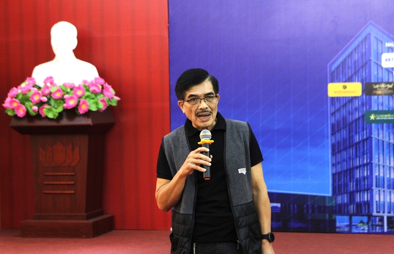 TS.KTS Nguyễn Tất Thắng, nghi&ecirc;n cứu vi&ecirc;n cao cấp của Viện Kiến tr&uacute;c quốc gia chia sẻ về thực trạng thiết kế v&agrave; x&acirc;y dựng NƠXH tại Việt Nam.