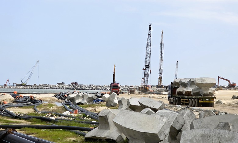 Quảng Trị: Đẩy tiến độ c&ocirc;ng tr&igrave;nh trọng điểm, khai th&aacute;c hiệu quả kh&ocirc;ng gian ph&aacute;t triển mới- Ảnh 5.