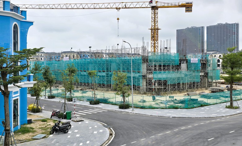 Quảng Trị: Đẩy tiến độ c&ocirc;ng tr&igrave;nh trọng điểm, khai th&aacute;c hiệu quả kh&ocirc;ng gian ph&aacute;t triển mới- Ảnh 7.