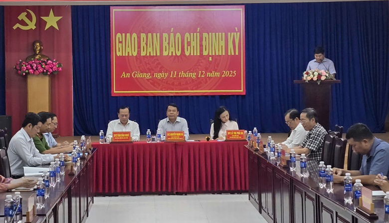 Sở Xây dựng An Giang thông tin vụ ép cọc ở Hà Tiên khiến 30.000 hộ dân Phú Quốc mất điện- Ảnh 1. Sở Xây dựng An Giang thông tin vụ ép cọc ở Hà Tiên khiến 30.000 hộ dân Phú Quốc mất điện- Ảnh 1.