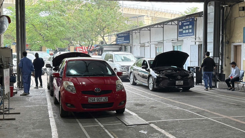 Th&ocirc;ng tư 47 gi&uacute;p giảm tải cho trung t&acirc;m đăng kiểm: Người d&acirc;n hưởng lợi như thế n&agrave;o?- Ảnh 1.