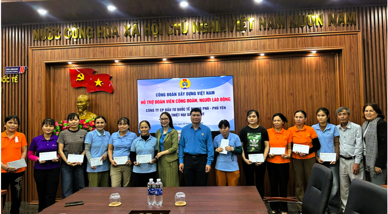 H&agrave;nh tr&igrave;nh nh&acirc;n &aacute;i của C&ocirc;ng đo&agrave;n X&acirc;y dựng Việt Nam đến miền Trung - T&acirc;y Nguy&ecirc;n- Ảnh 2.