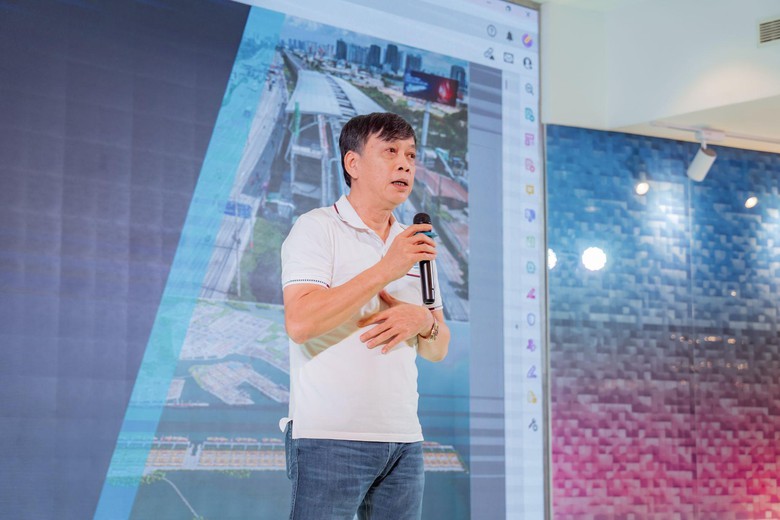 A person speaking into a microphone  AI-generated content may be incorrect.