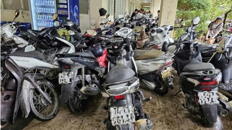 Siết ti&ecirc;u chuẩn kh&iacute; thải xe cơ giới: Doanh nghiệp đứng trước cơ hội chuyển dịch &ldquo;xanh&rdquo;- Ảnh 2.