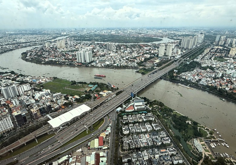 TP.HCM tăng cường kết nối v&ugrave;ng, tạo động lực ph&aacute;t triển mới cho Đ&ocirc;ng Nam Bộ- Ảnh 2.