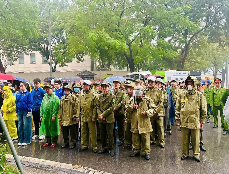 H&agrave; Nội: Đồng loạt ra qu&acirc;n xử l&yacute; vi phạm trật tự đ&ocirc; thị- Ảnh 1.