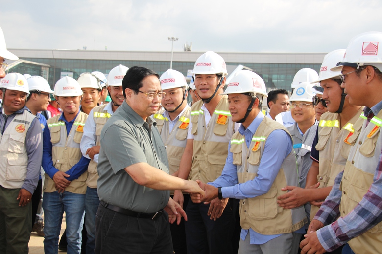 Thủ tướng Phạm Minh Ch&iacute;nh: S&acirc;n bay Long Th&agrave;nh phải xanh, th&ocirc;ng minh, hiện đại- Ảnh 4.