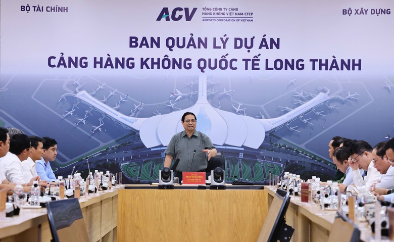 Thủ tướng: Chuẩn bị kỹ lưỡng, bảo đảm an to&agrave;n chuyến bay ng&agrave;y 19/12 tại s&acirc;n bay Long Th&agrave;nh- Ảnh 1.