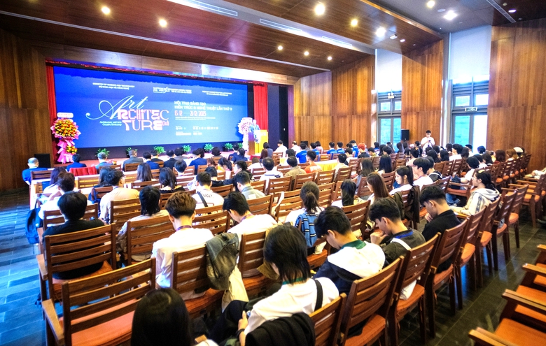 Hơn 110 kiến trúc sư, giảng viên, sinh viên khơi mở sáng tạo kiến trúc tại Gia Lai- Ảnh 2. Hơn 110 kiến trúc sư, giảng viên, sinh viên khơi mở sáng tạo kiến trúc tại Gia Lai- Ảnh 2.