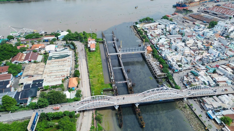 TP.HCM phải giải quyết dứt điểm dự &aacute;n chống ngập 10.000 tỷ đồng trong th&aacute;ng 1/2026- Ảnh 1.