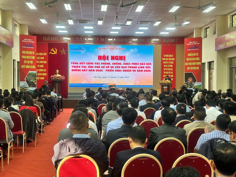 Thiệt hại do thi&ecirc;n tai hơn 700 tỷ đồng, đường sắt kiến nghị cấp vốn sửa chữa khẩn cấp- Ảnh 3.