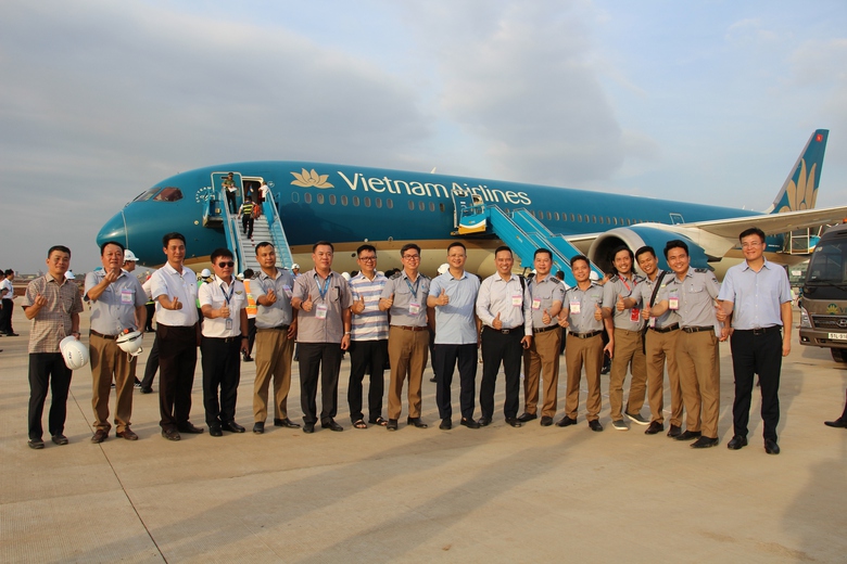 Chuyến bay kỹ thuật đầu tiên đã hạ cánh an toàn xuống sân bay Long Thành- Ảnh 8. Chuyến bay kỹ thuật đầu tiên đã hạ cánh an toàn xuống sân bay Long Thành- Ảnh 8.