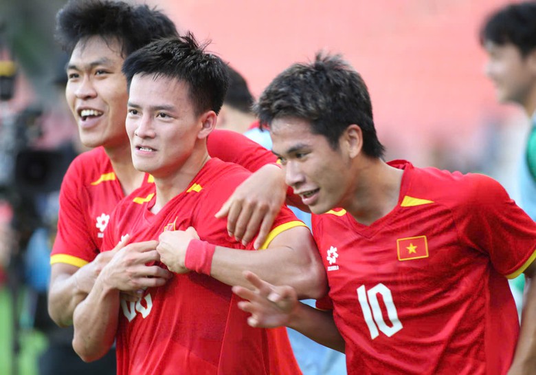 Thắng kịch tính Philippines, U22 Việt Nam vào chung kết SEA Games 33- Ảnh 1. Thắng kịch tính Philippines, U22 Việt Nam vào chung kết SEA Games 33- Ảnh 1.