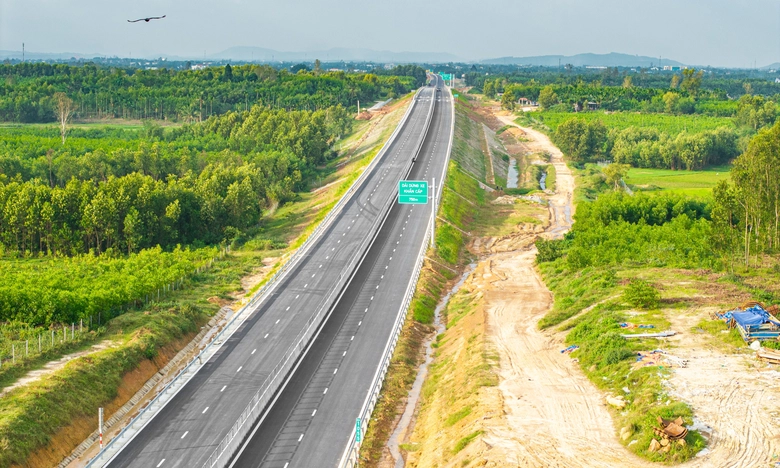 C&aacute;c n&uacute;t giao tr&ecirc;n cao tốc hơn 20.000 tỷ đồng sắp th&ocirc;ng xe kết nối thế n&agrave;o?- Ảnh 1.