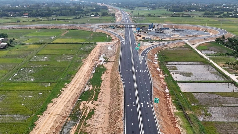 C&aacute;c n&uacute;t giao tr&ecirc;n cao tốc hơn 20.000 tỷ đồng sắp th&ocirc;ng xe kết nối thế n&agrave;o?- Ảnh 13.