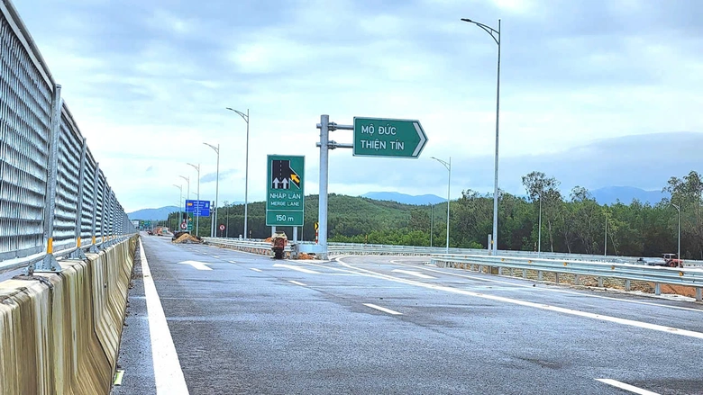 C&aacute;c n&uacute;t giao tr&ecirc;n cao tốc hơn 20.000 tỷ đồng sắp th&ocirc;ng xe kết nối thế n&agrave;o?- Ảnh 5.