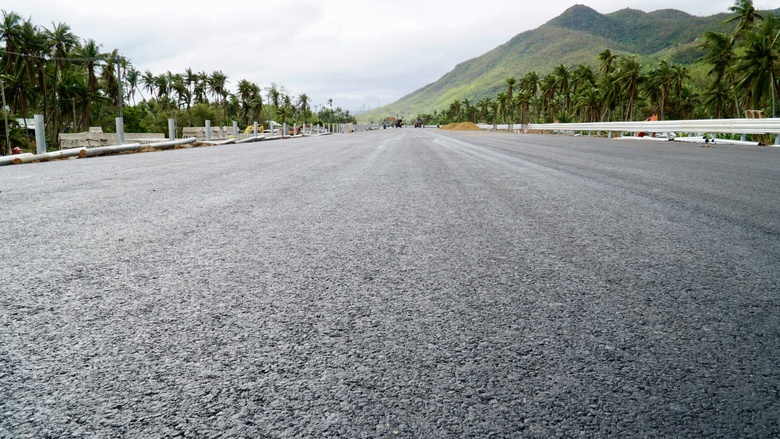 Đua nước r&uacute;t tr&ecirc;n c&ocirc;ng trường cao tốc Ho&agrave;i Nhơn - Quy Nhơn - Ch&iacute; Thạnh- Ảnh 7.