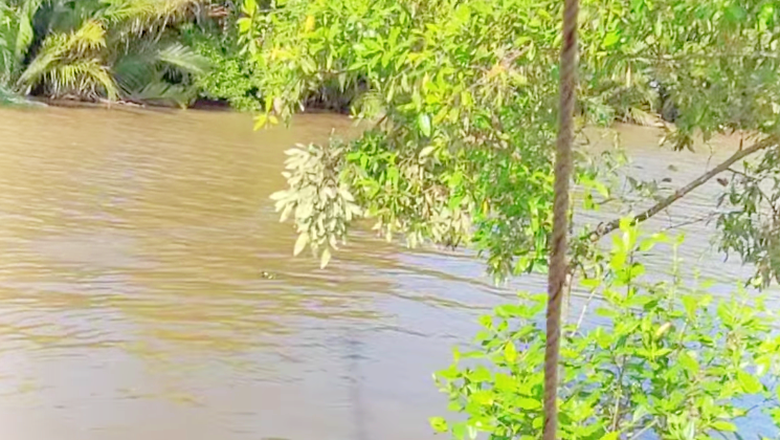 C&agrave; Mau: Lật vỏ l&atilde;i tr&ecirc;n s&ocirc;ng, một người mất t&iacute;ch - Ảnh 1.