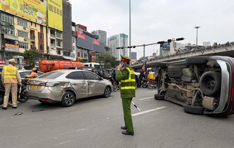 Hiện trường vụ tai nạn. Hiện trường vụ tai nạn.