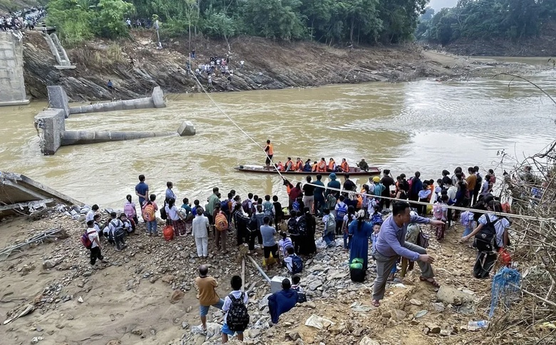 Nghệ An: Trước tết Nguy&ecirc;n đ&aacute;n phải khắc phục xong hư hỏng hạ tầng giao th&ocirc;ng do b&atilde;o lũ- Ảnh 5.