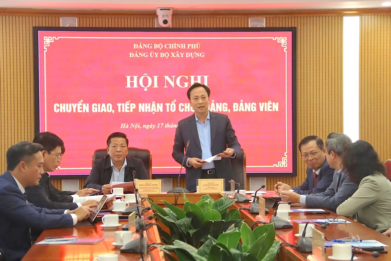 Đảng ủy Bộ Xây dựng tiếp nhận hai đảng bộ tổng công ty VICEM và HUD- Ảnh 1. Đảng ủy Bộ Xây dựng tiếp nhận hai đảng bộ tổng công ty VICEM và HUD- Ảnh 1.