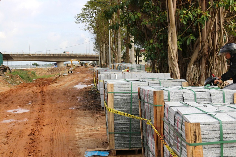 Quảng Ng&atilde;i tăng giải ph&aacute;p quản l&yacute;, b&igrave;nh ổn gi&aacute; vật liệu x&acirc;y dựng- Ảnh 3.