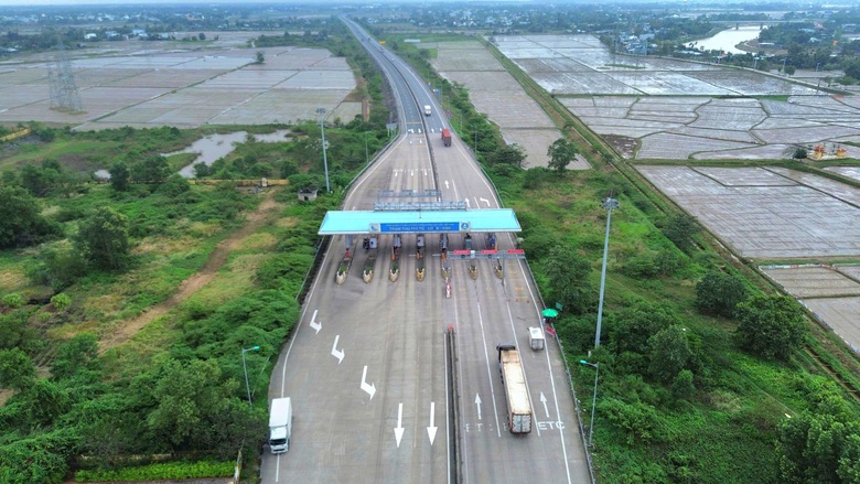 Hai điểm dừng xe đầu ti&ecirc;n tr&ecirc;n cao tốc Đ&agrave; Nẵng - Quảng Ng&atilde;i chuẩn bị khai th&aacute;c- Ảnh 3.