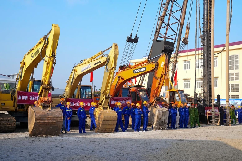 Hải Phòng khởi công, khánh thành 13 dự án trọng điểm- Ảnh 6. Hải Phòng khởi công, khánh thành 13 dự án trọng điểm- Ảnh 6.