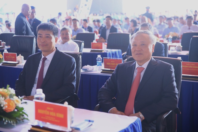 Vietjet cất n&oacute;c hangar chuẩn quốc tế, khai trương chuyến bay tới Cảng HKQT Long Th&agrave;nh- Ảnh 3.