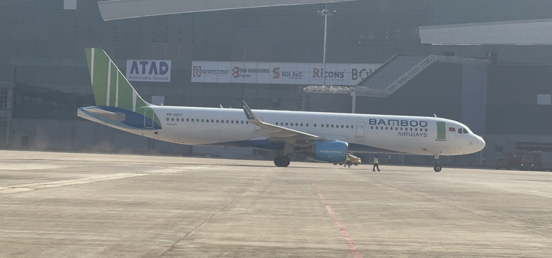Ba m&aacute;y bay của ba h&atilde;ng h&agrave;ng kh&ocirc;ng đầu ti&ecirc;n đ&aacute;p xuống s&acirc;n bay Long Th&agrave;nh- Ảnh 5.
