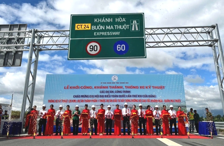 Kh&aacute;nh H&ograve;a khởi c&ocirc;ng, kh&aacute;nh th&agrave;nh 5 c&ocirc;ng tr&igrave;nh chiến lược- Ảnh 3.