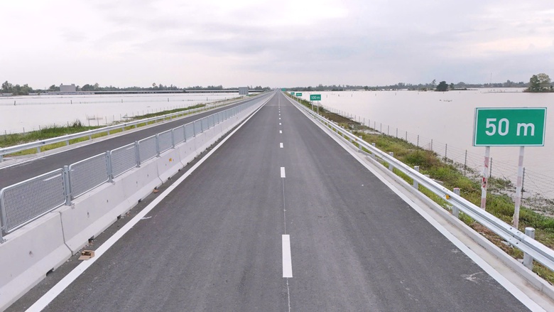 B&iacute; k&iacute;p để cao tốc Cần Thơ - C&agrave; Mau c&aacute;n đ&iacute;ch đ&uacute;ng hẹn- Ảnh 2.